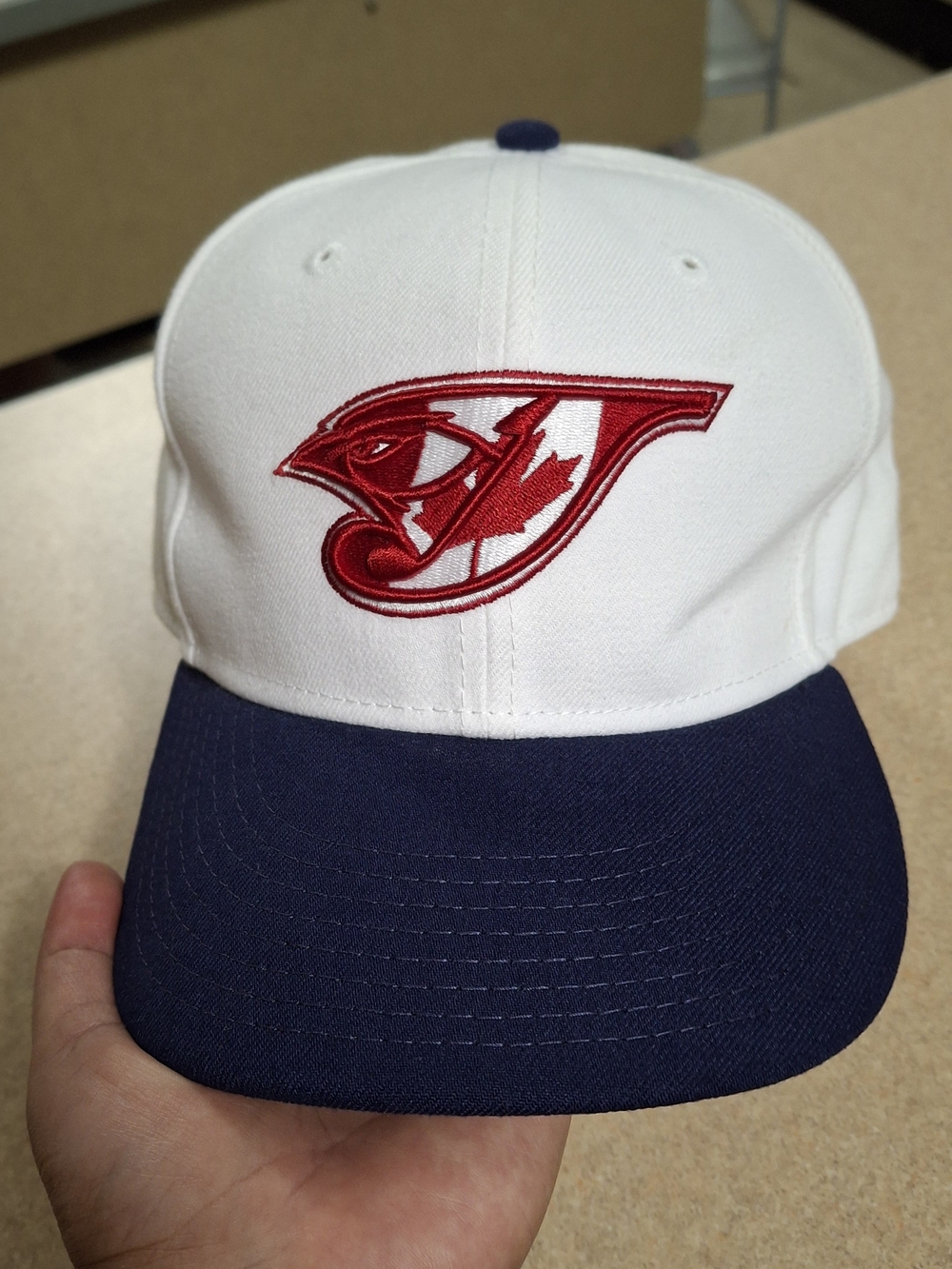 New Era 59FIFTY Toronto Blue Jays Fitted Hat Cap White Navy Red Size 7 1/2